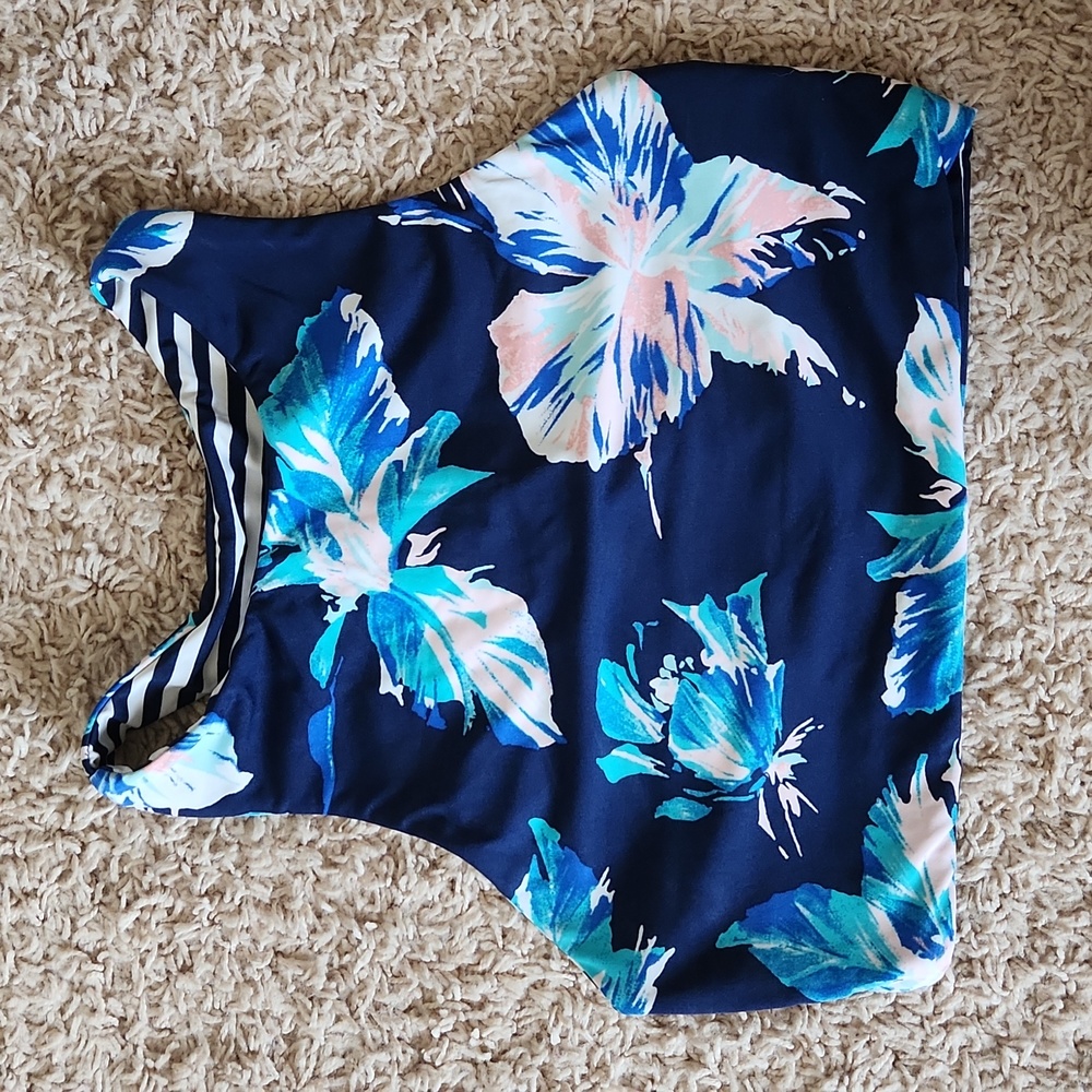 Carve designs reversible Sanitas swip top size S